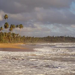 bentota-beach-sri-lanka